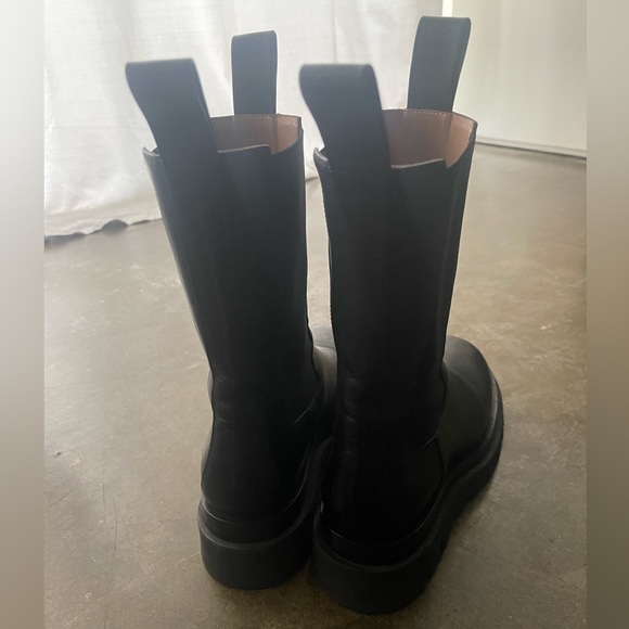 COPY - Bottega Veneta “The Lug” Boot - Picture 5 of 5